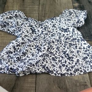 A flower pattern shirt